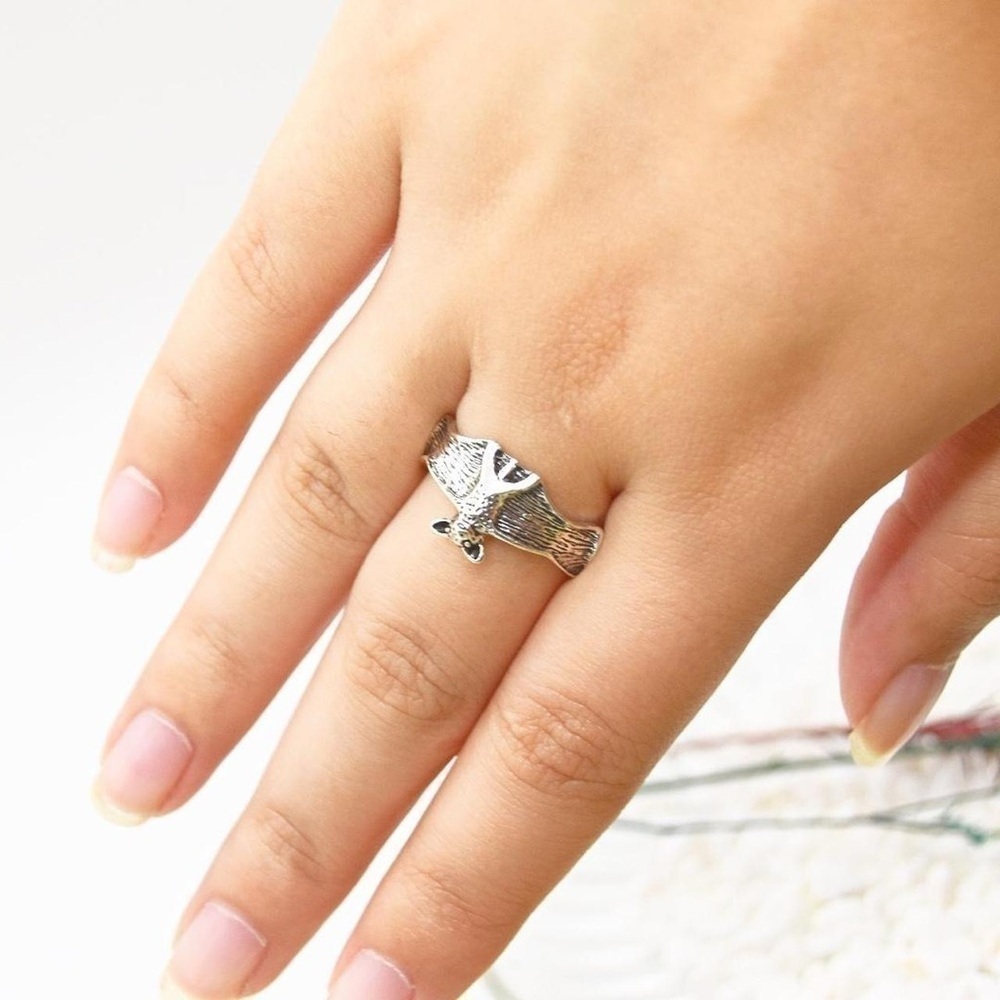 Gothic Bat Ring - Picture 3 of 5